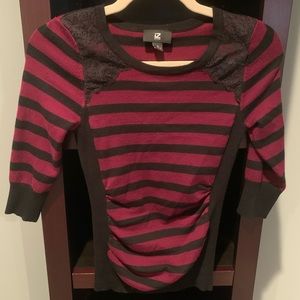 Maroon/Black 3/4 Sleeve Sweater